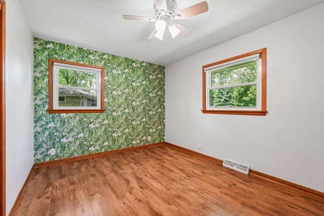 N50W17803 Greenview AVENUE, Menomonee Falls, WI 53051