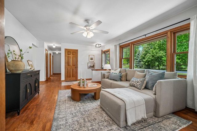 N50W17803 Greenview AVENUE, Menomonee Falls, WI 53051