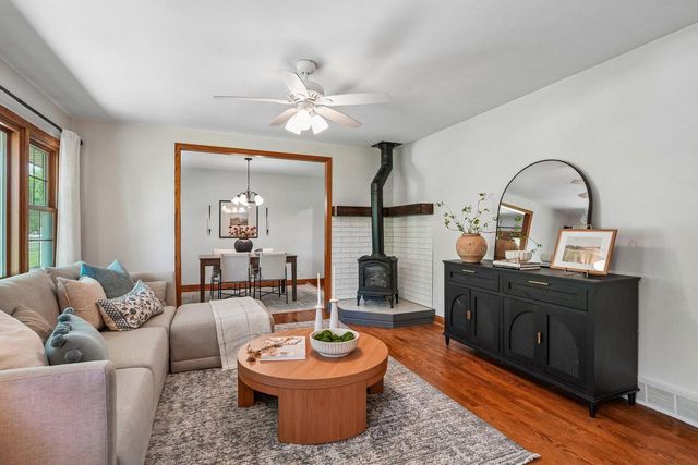N50W17803 Greenview AVENUE, Menomonee Falls, WI 53051