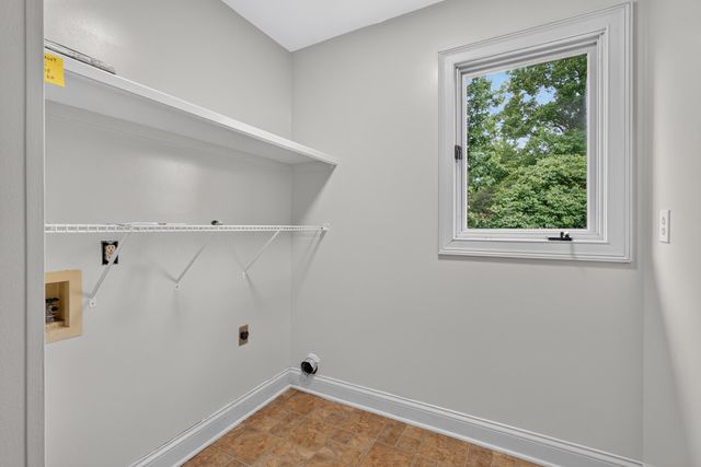 2417 Vale Drive, Lexington, KY 40514