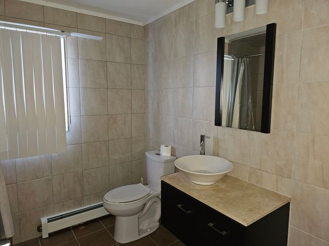 109 Seymour Street, Bristol, CT 06010