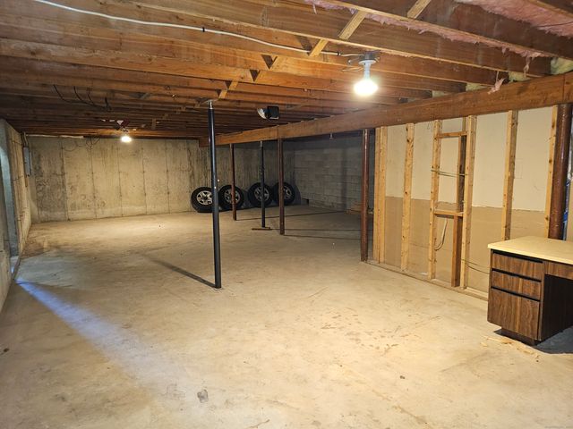 109 Seymour Street, Bristol, CT 06010