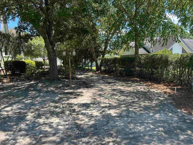 518 Country Club Dr., Johnsonville, SC 29555