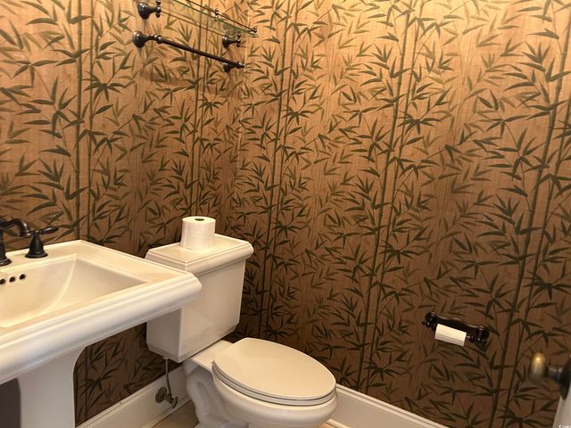 518 Country Club Dr., Johnsonville, SC 29555