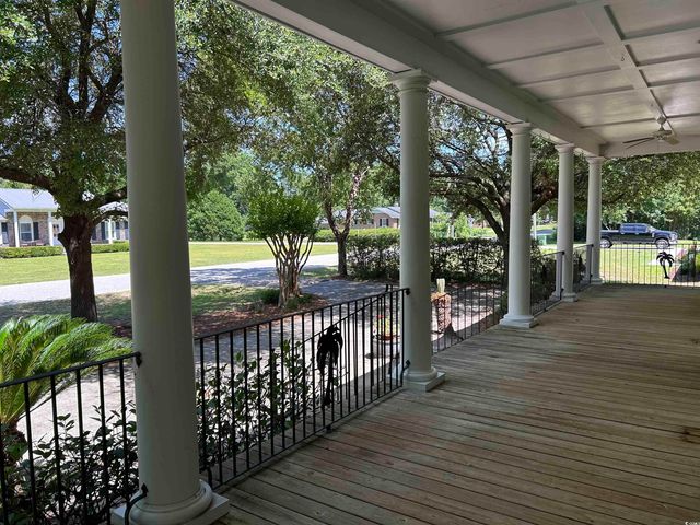 518 Country Club Dr., Johnsonville, SC 29555