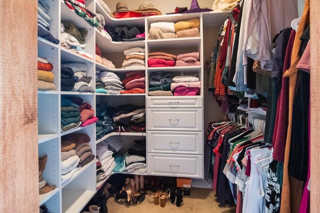 2145 ROBERTA COURT, Green Bay, WI 54313