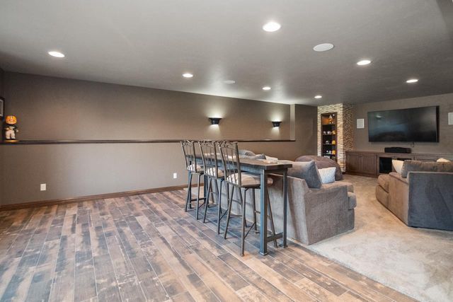 2145 ROBERTA COURT, Green Bay, WI 54313