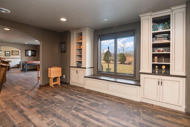 2145 ROBERTA COURT, Green Bay, WI 54313