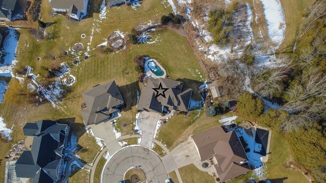 2145 ROBERTA COURT, Green Bay, WI 54313