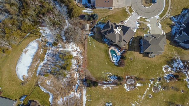 2145 ROBERTA COURT, Green Bay, WI 54313