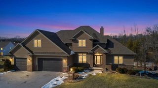 2145 ROBERTA COURT, Green Bay, WI 54313