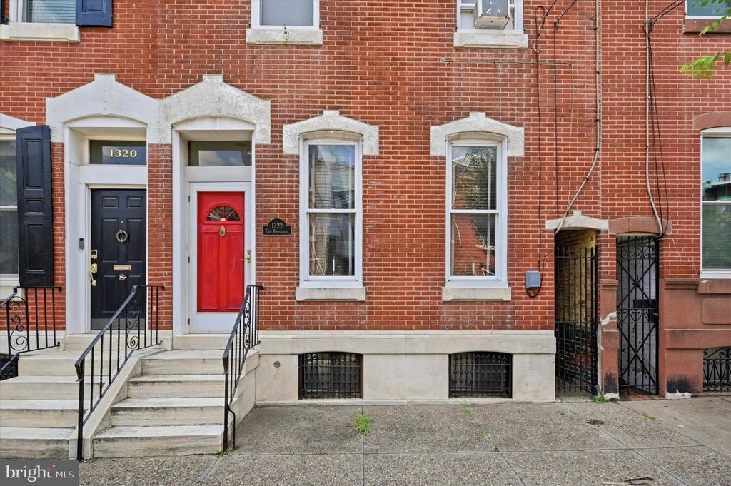 1322 E MONTGOMERY, PHILADELPHIA, PA 19125 — exterior