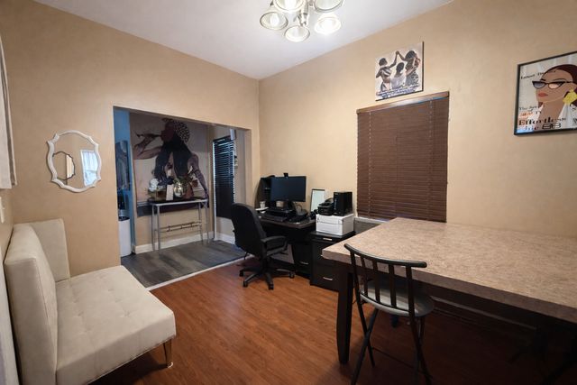 5444 W WALTON Avenue, Chicago, IL 60651