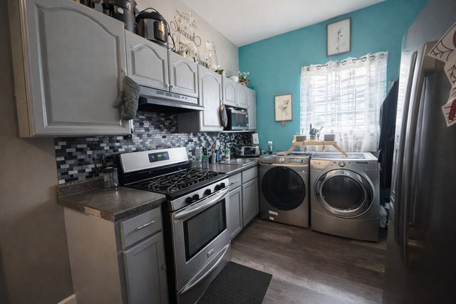 5444 W WALTON Avenue, Chicago, IL 60651