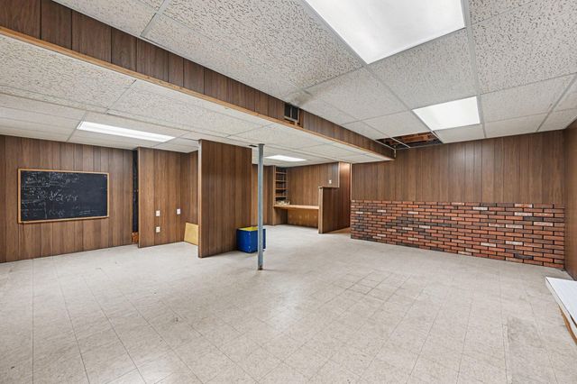 629 Duane Court, Ann Arbor, MI 48103