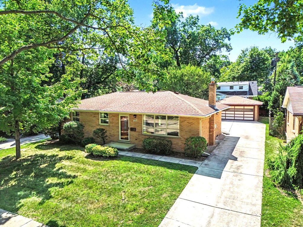 629 Duane Court, Ann Arbor, MI 48103