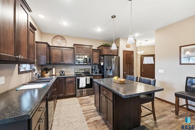 4001 E Brewster St Street, Sioux Falls, SD 57108