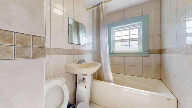 1022 Main St, Worcester, MA 01603