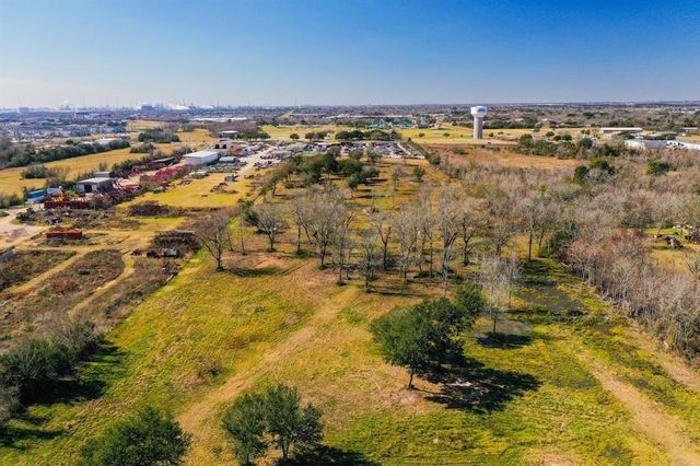 5223 Barkaloo Road, Baytown, TX 77521