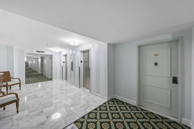 2860 S OCEAN Boulevard 302, Palm Beach, FL 33480