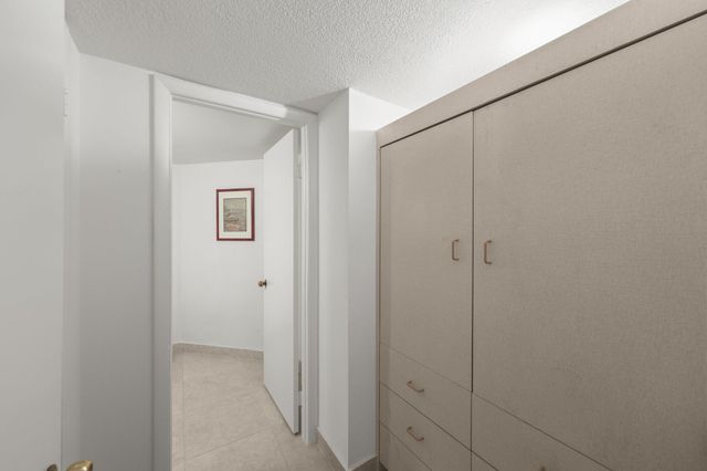 2860 S OCEAN Boulevard 302, Palm Beach, FL 33480