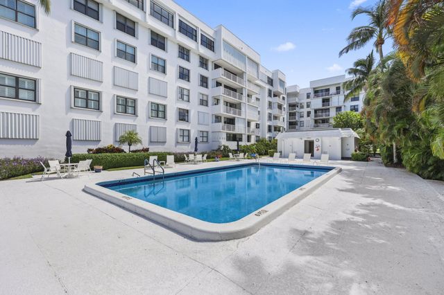 2860 S OCEAN Boulevard 302, Palm Beach, FL 33480