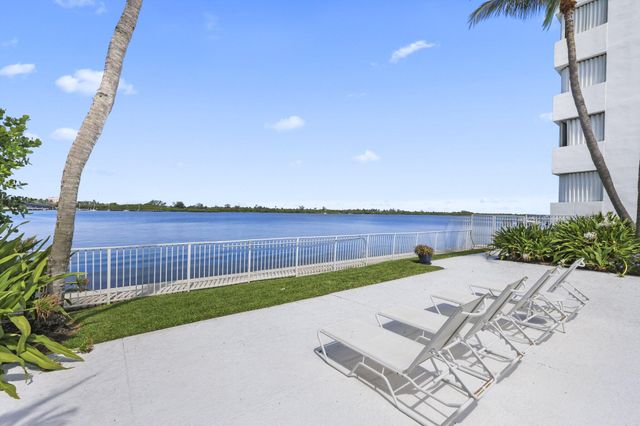 2860 S OCEAN Boulevard 302, Palm Beach, FL 33480