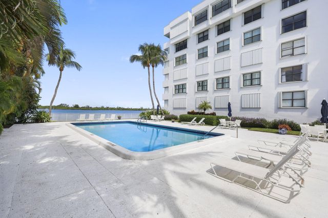 2860 S OCEAN Boulevard 302, Palm Beach, FL 33480