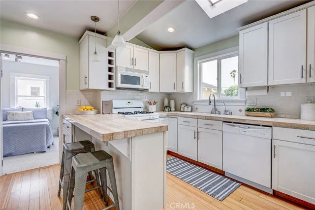 221 S Guadalupe, Redondo Beach, CA 90277