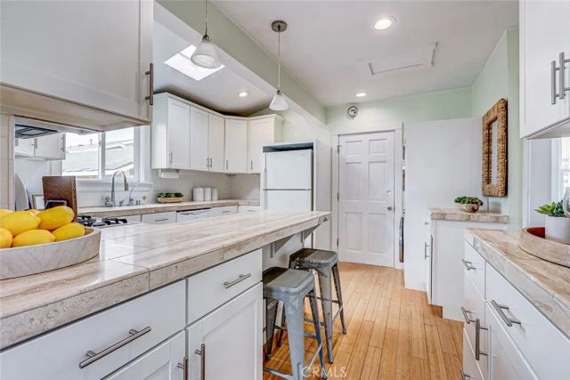 221 S Guadalupe, Redondo Beach, CA 90277