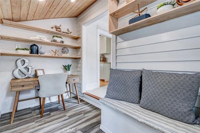 221 S Guadalupe, Redondo Beach, CA 90277