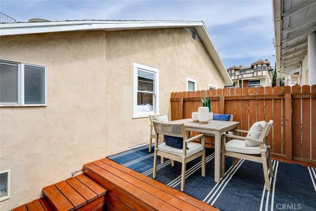 221 S Guadalupe, Redondo Beach, CA 90277