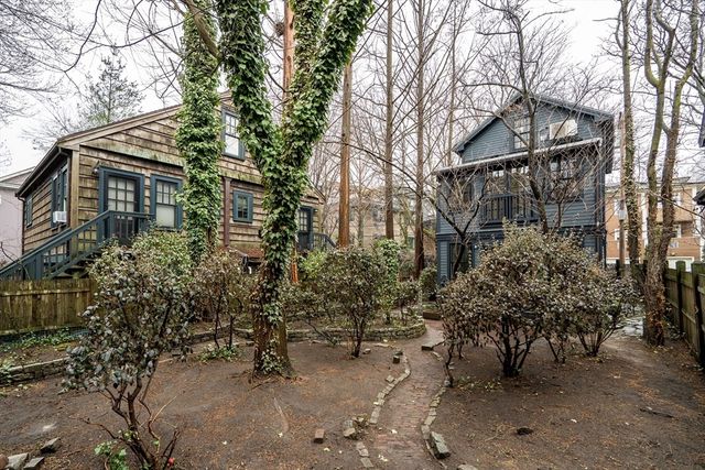 138 Pleasant St 138, Cambridge, MA 02139