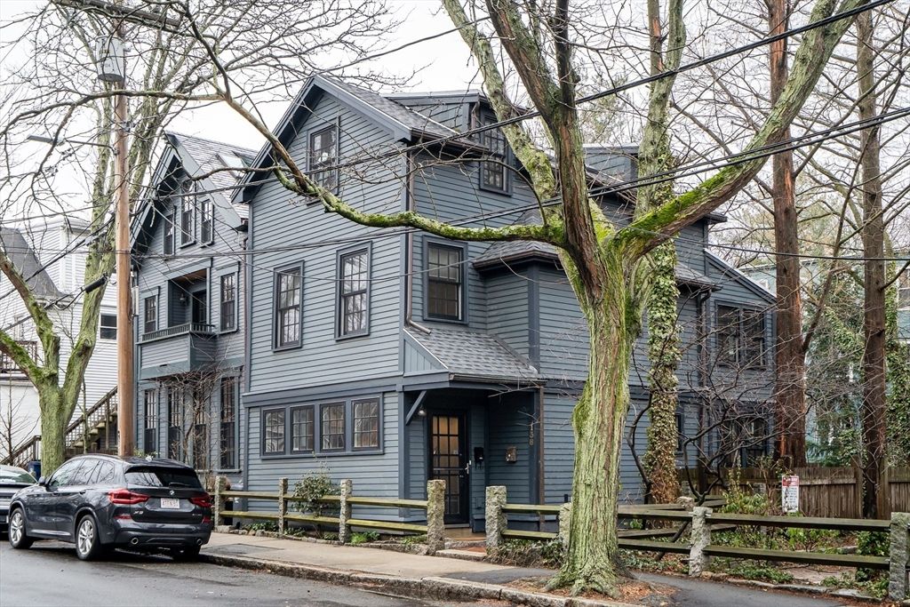 138 Pleasant St 138, Cambridge, MA 02139