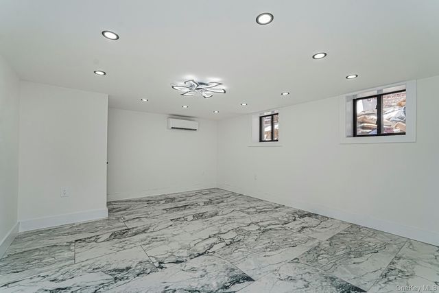 994 E 54th Street, Brooklyn, NY 11234