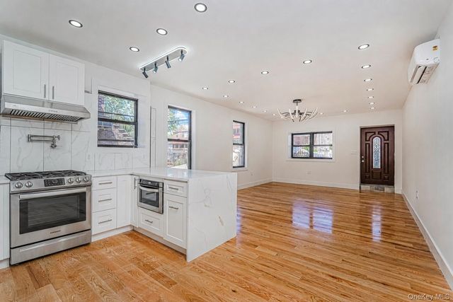 994 E 54th Street, Brooklyn, NY 11234