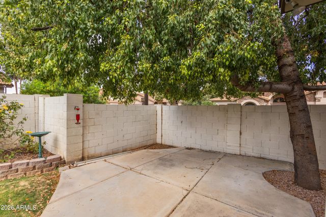 1220 N CAYMAN Drive, Gilbert, AZ 85234