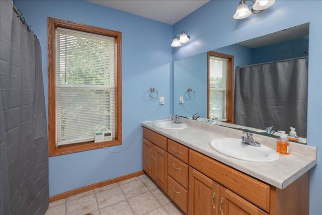 1012 3rd Avenue NE, Byron, MN 55920