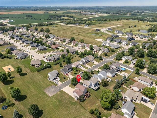 1012 3rd Avenue NE, Byron, MN 55920