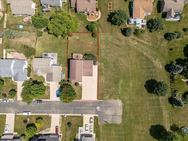 1012 3rd Avenue NE, Byron, MN 55920
