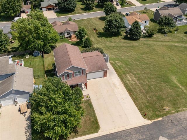 1012 3rd Avenue NE, Byron, MN 55920