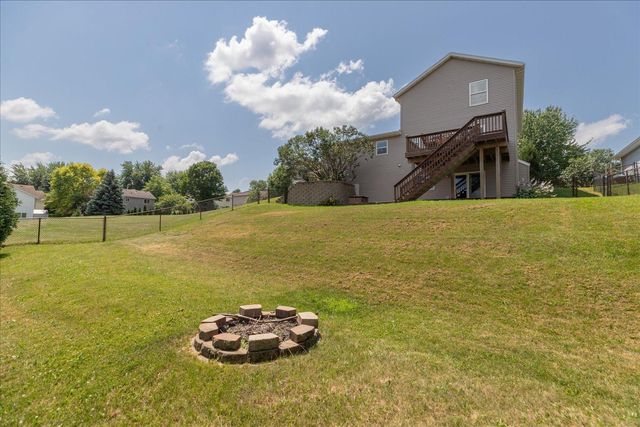 1012 3rd Avenue NE, Byron, MN 55920