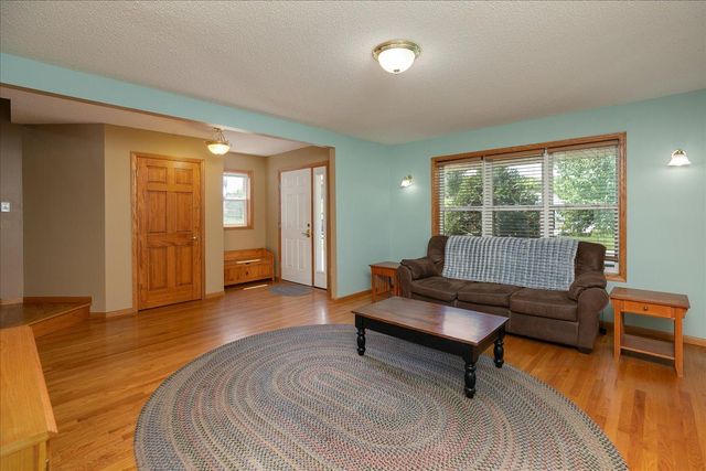 1012 3rd Avenue NE, Byron, MN 55920