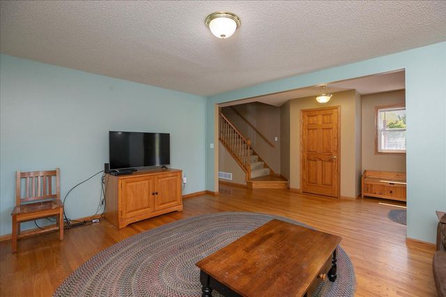 1012 3rd Avenue NE, Byron, MN 55920