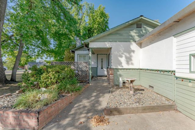 7265 Falcon Rd, Fair Oaks, CA 95628