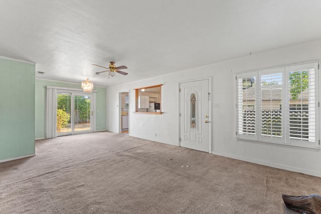 7265 Falcon Rd, Fair Oaks, CA 95628