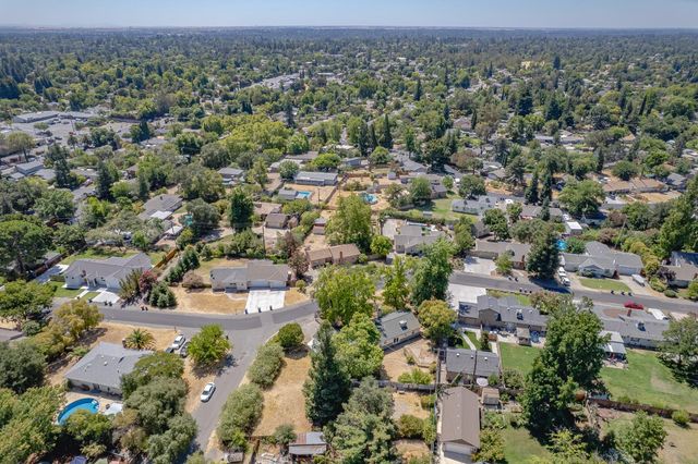 7265 Falcon Rd, Fair Oaks, CA 95628