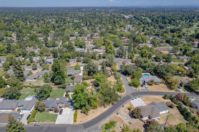 7265 Falcon Rd, Fair Oaks, CA 95628