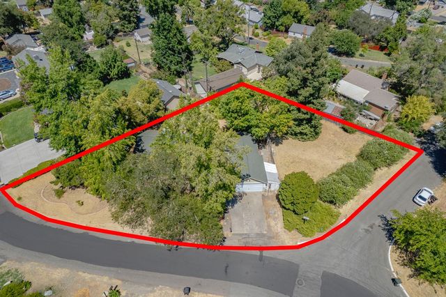 7265 Falcon Rd, Fair Oaks, CA 95628