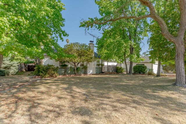 7265 Falcon Rd, Fair Oaks, CA 95628